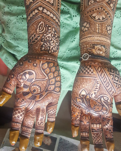 Feet Mehandi Artist in Mumbai